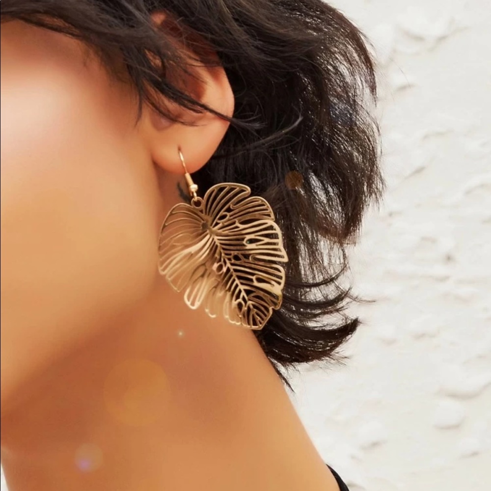 • Sienna • Leaf Drop Earrings - Picture 2 of 5